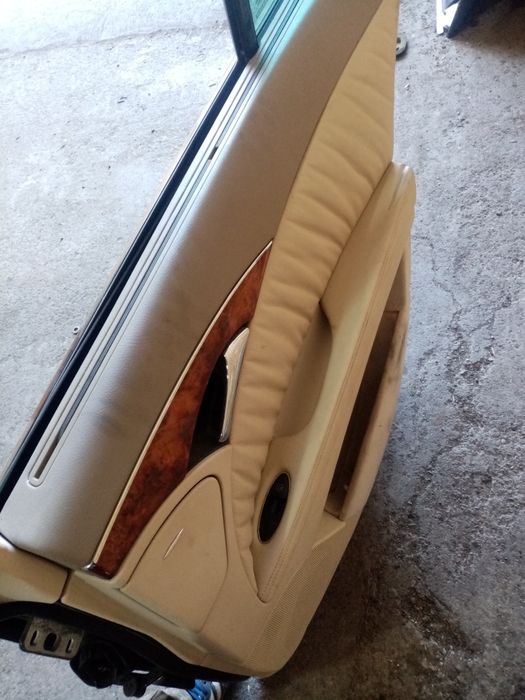 Двери на Мерседес W211  из Германии