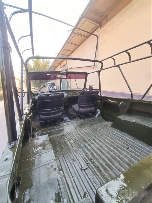 Uaz 469 sotiladi
