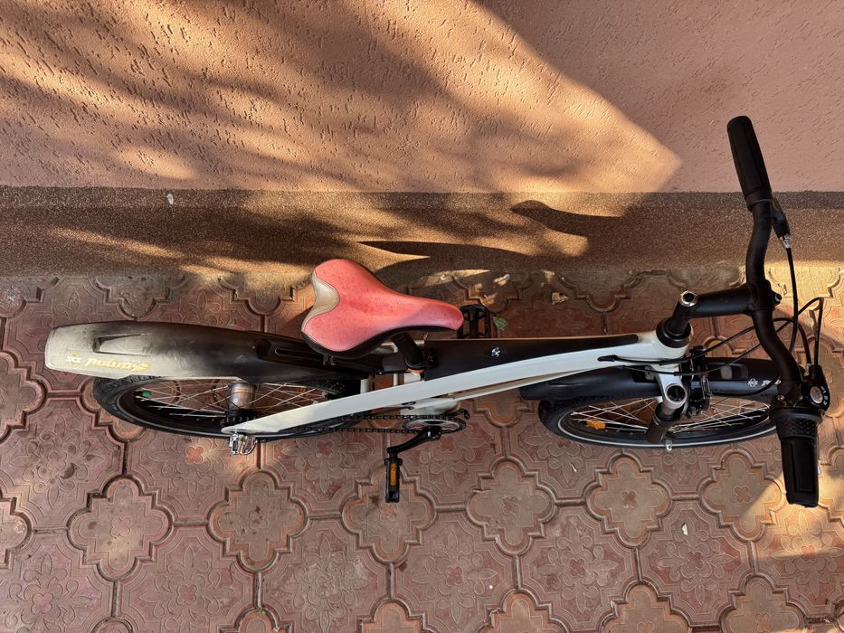 Bicicleta copii bmw 6-10 ani