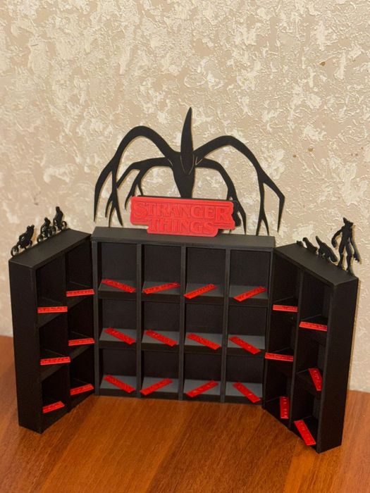 Подставка Очень странные дела (с именами героев) Stranger things 35см