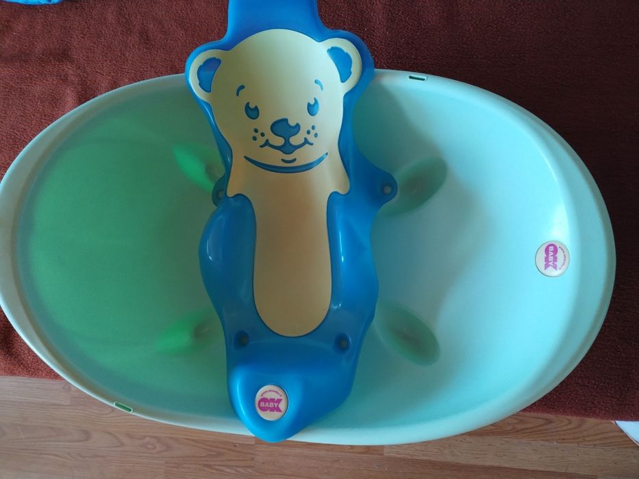 Бебешка ваничка с подложка за къпане