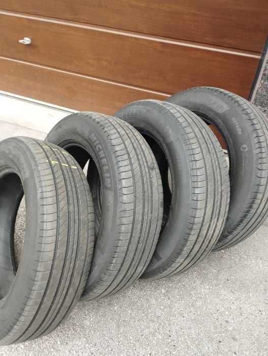 Michelin primacy 4  215/65 r17