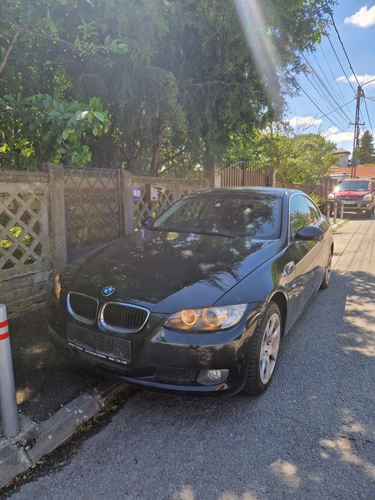 BMW e92 320i 2007 coupe