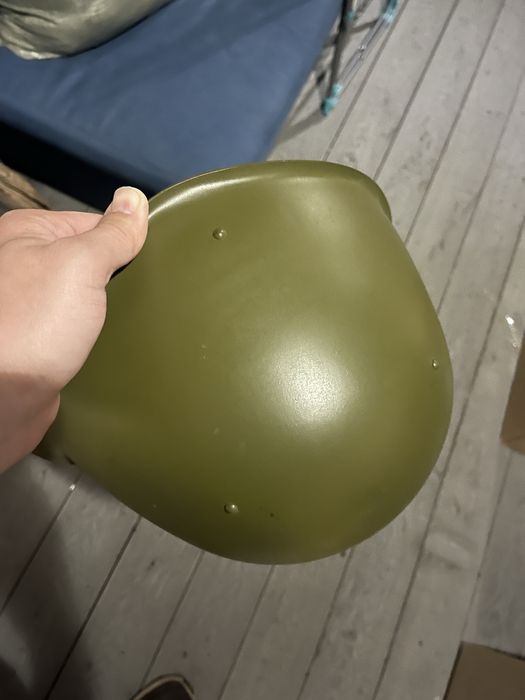 Каска военная железная