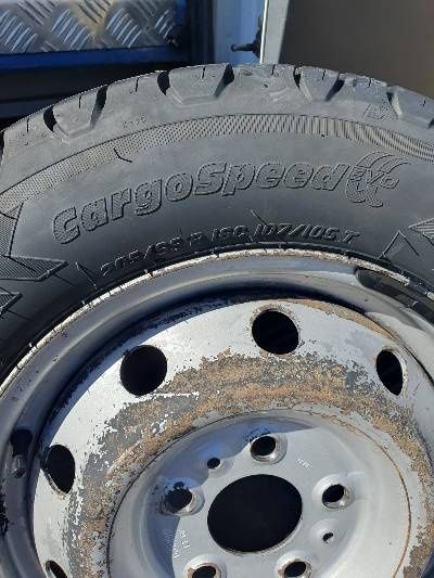 Гуми за бус 205/65R16C