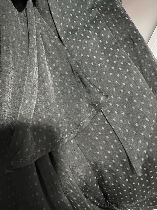 Черна рокля на точки