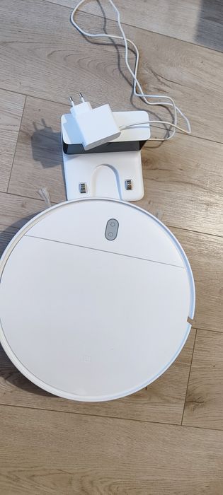 Xiaomi Mi Robot Vacuum Mop Essential ЗА ЧАСТИ!