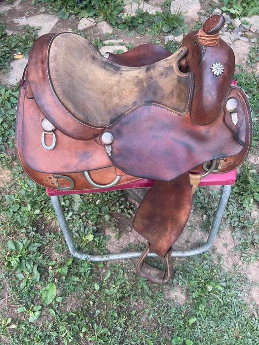Уебстърн  седла big Horne ,royal king ,cycle y …..