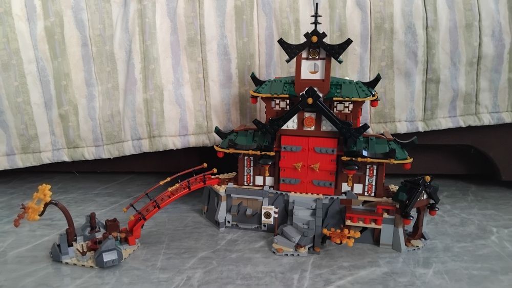 Lego Ninjago, Lego Marvel. Seturi complete. Ca nou. Pentru copii