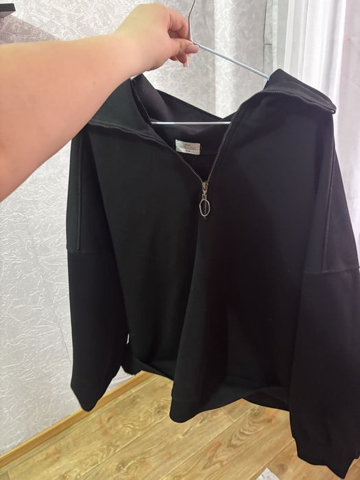 Продам кофту новая за 5000