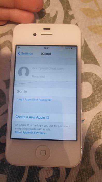 Vând lot telefoane perfect funcționale, fără defecte. Preț negociabil