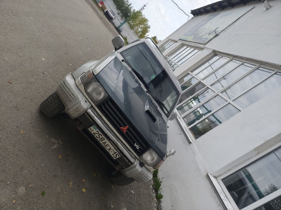 Продам Паджеро 2