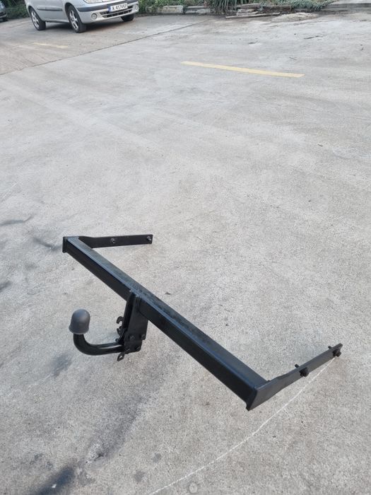 Теглич за vw туран от 2003 до 2013 година