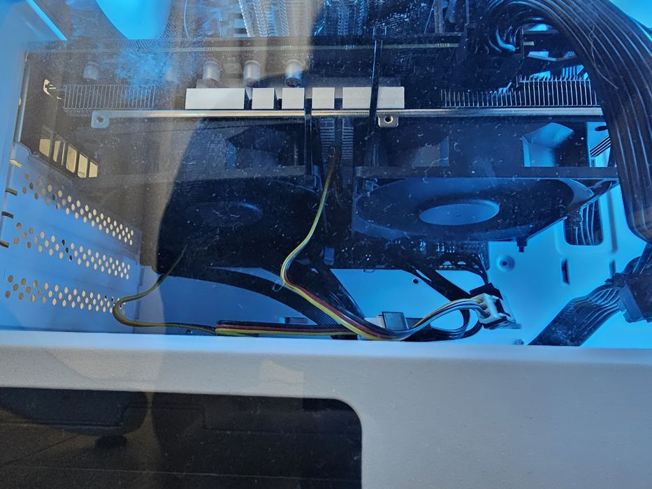 RTX 2060 inno3d с кастомхолз охладдением