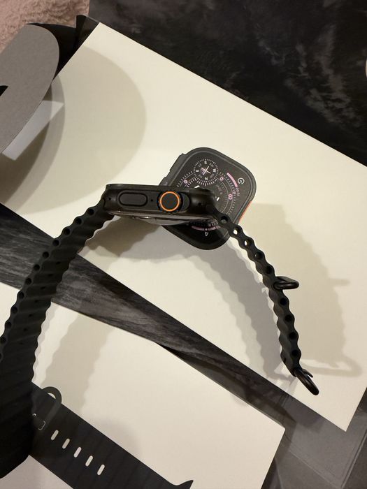 Apple watch ultra 3 - gps+cellular, 49 mm, black titanium case, in garantie, 20 cicluri incarcare, sanatate baterie 100%
