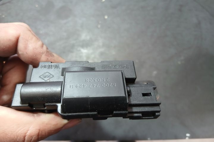 Broasca hayon 8200747429B 8200747429B Renault Laguna a 3-a generatie