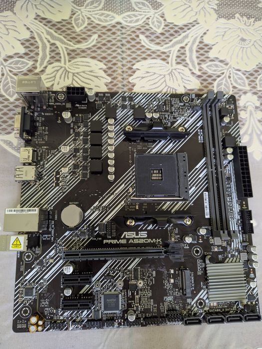 Новая материнская плата ASUS Prime A520M-K R1.02

Продается новая ASUS