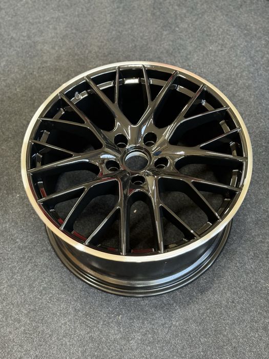 Janta spate Porsche Panamera 971 Sport design R21