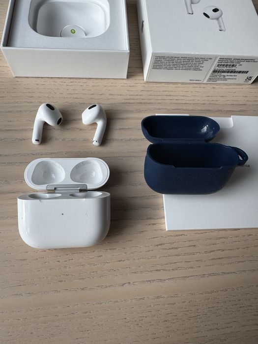 AirPods 3rd Generation with MagSafe Charging Case