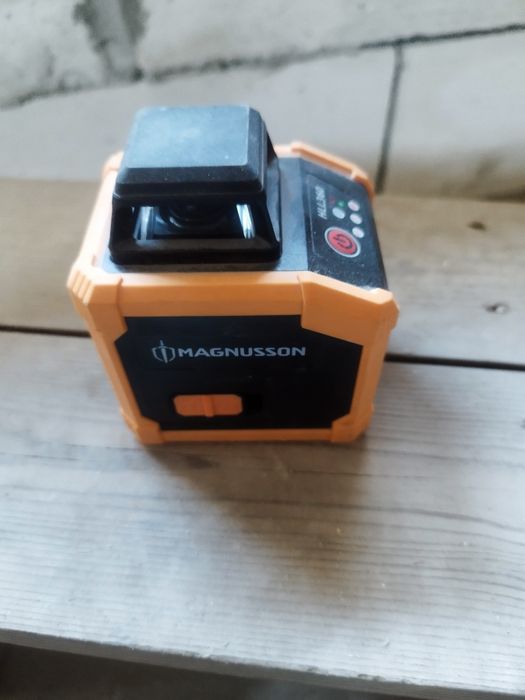 Nivela laser Magnusson