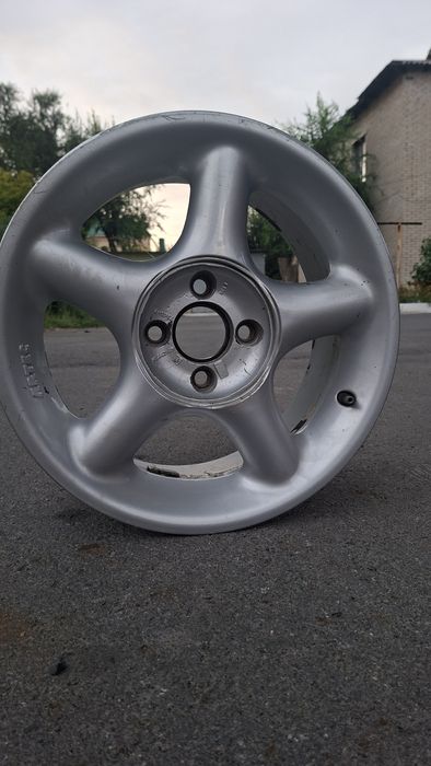 Продам диски оригинальные