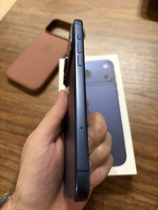 iPhone 17 Pro Max 256GB Deep Blue