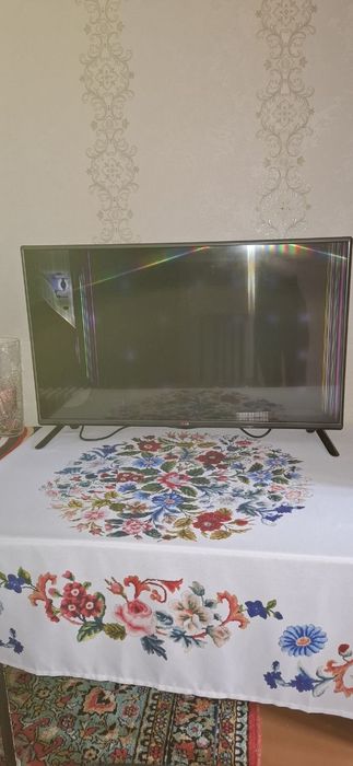 Телевизор на запчасти