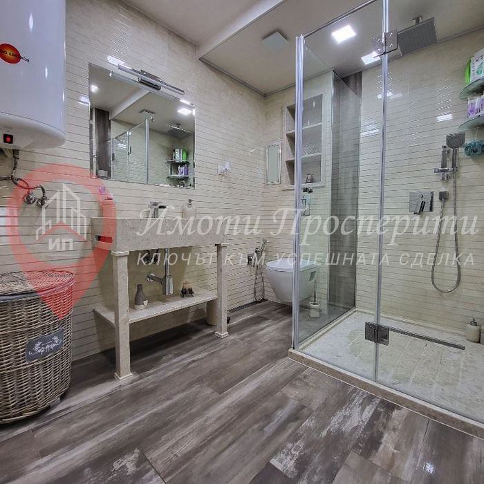 Продава се Тристаен апартамент в София, Лагера - 111 кв.м за 2068 €/кв.м - Снимка #11