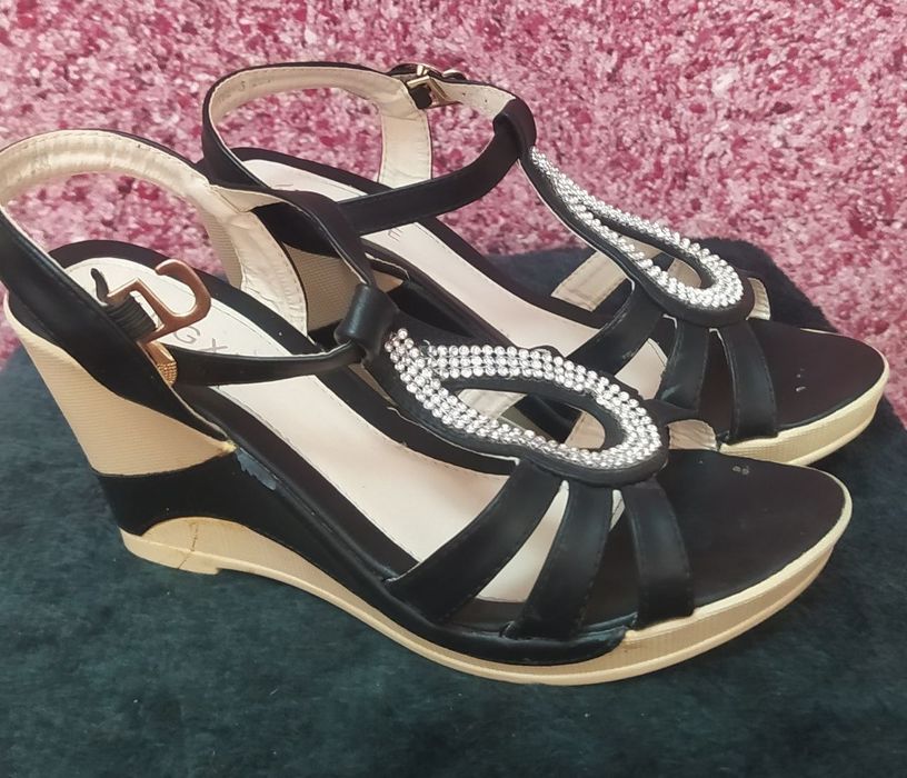 Босоножки 39-40размер