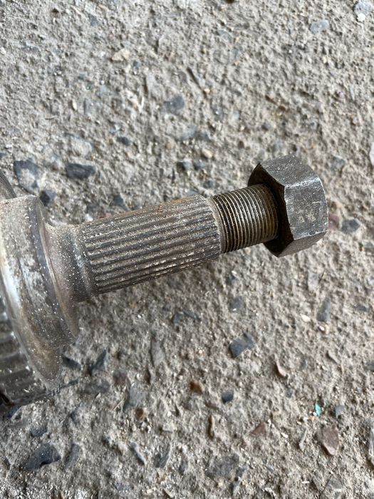 Передний приводной,польностью в сборке