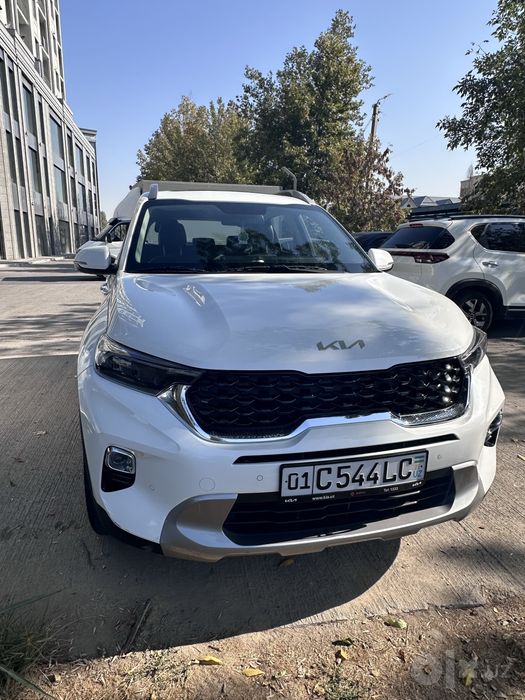 Срочно продается машина Kia Sonet eng full 3 pazitsiya