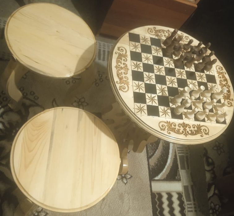 Игровой Стол и стулья