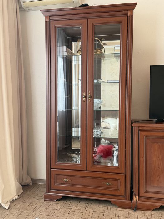 Шкаф для гостиной