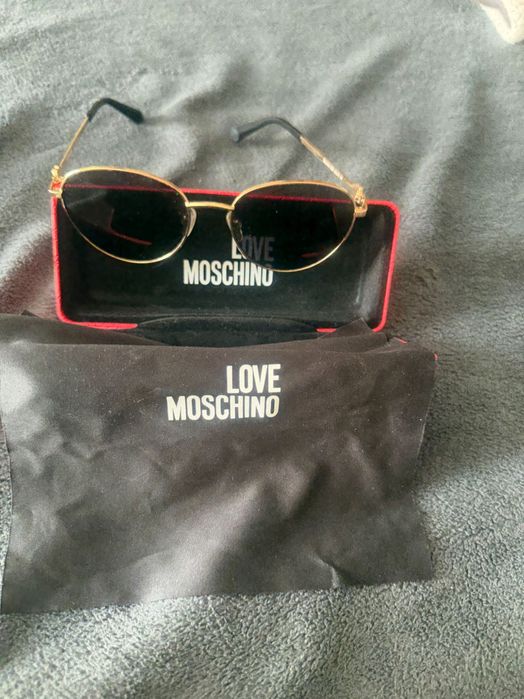 Слънчеви очила Moschino