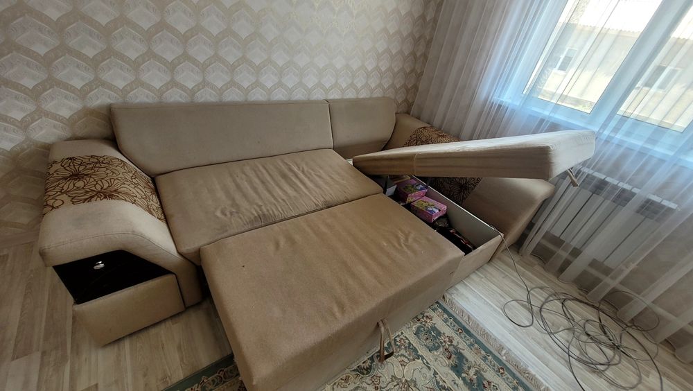 диван б/у продаётся