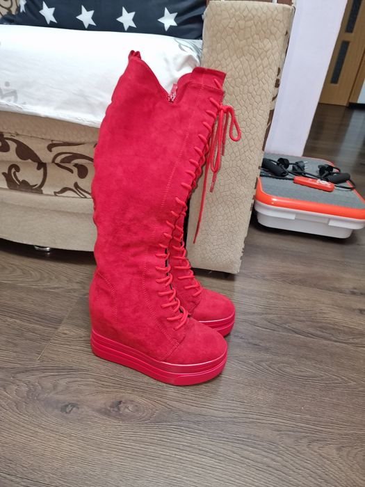 Vand cizme piele intoarsă