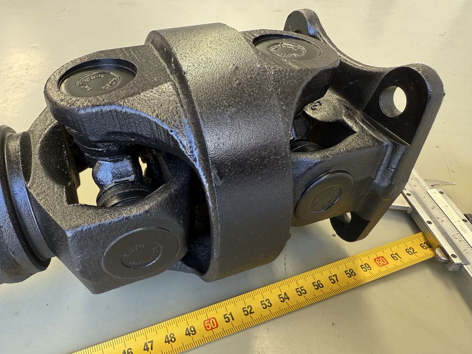Cardan scurt / spate cu dubla cruce Nissan Patrol sau diferite proiecte