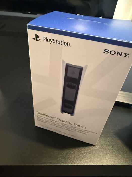 PS5 1TB 2 Controllere+joc+statie incarcare controllere