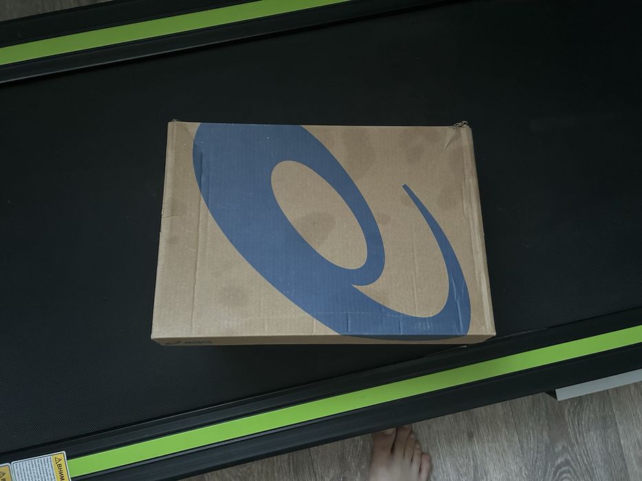 Кроссовки asics metarise