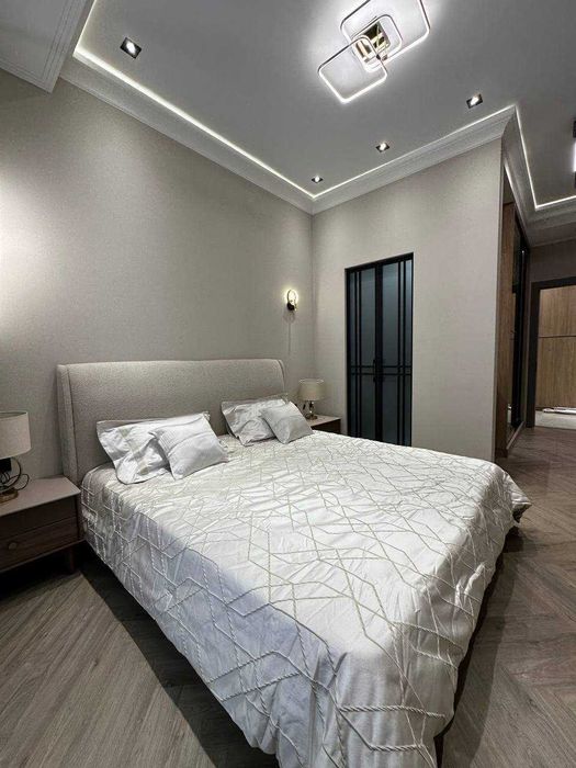 Шикарная квартира в центре города в р-н Юнусабад о-р Ц-4,Ц-5 ID02