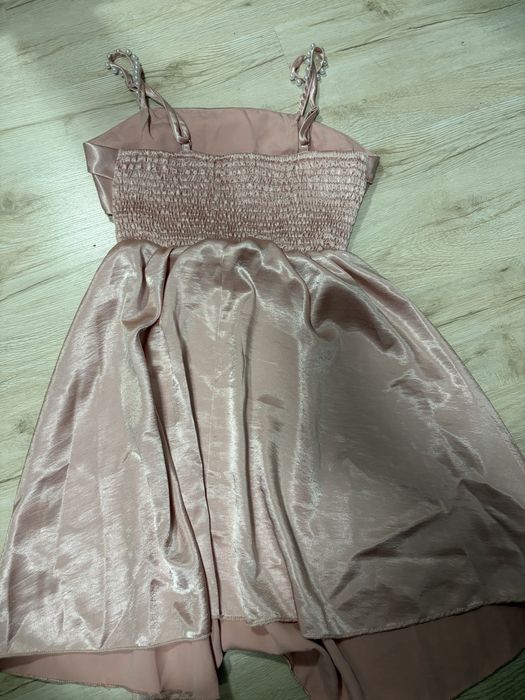 Ново рокля сатен