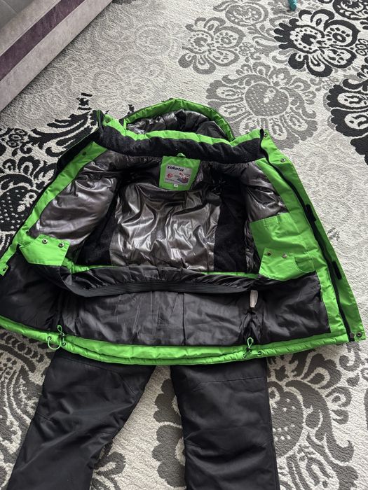 Продам костюм на мальчика