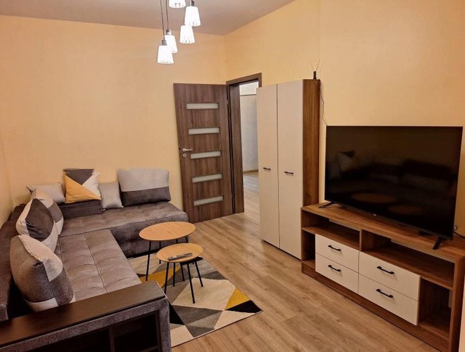 Тристаен апартамент под наем в центъра на София, 2220340