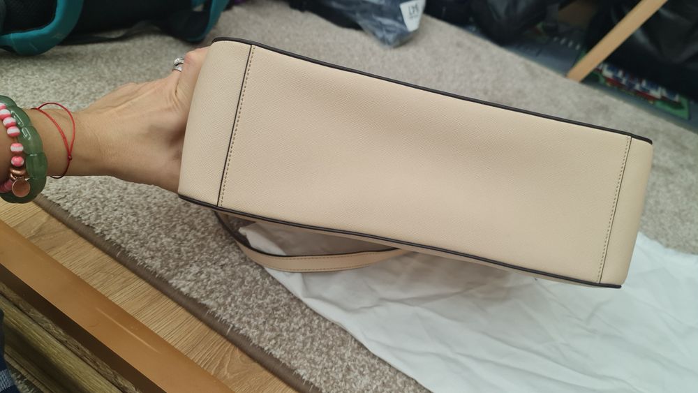 Оригинална естествена кожа DKNY