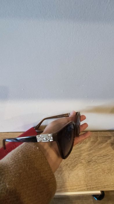 Слънчеви очила Guess