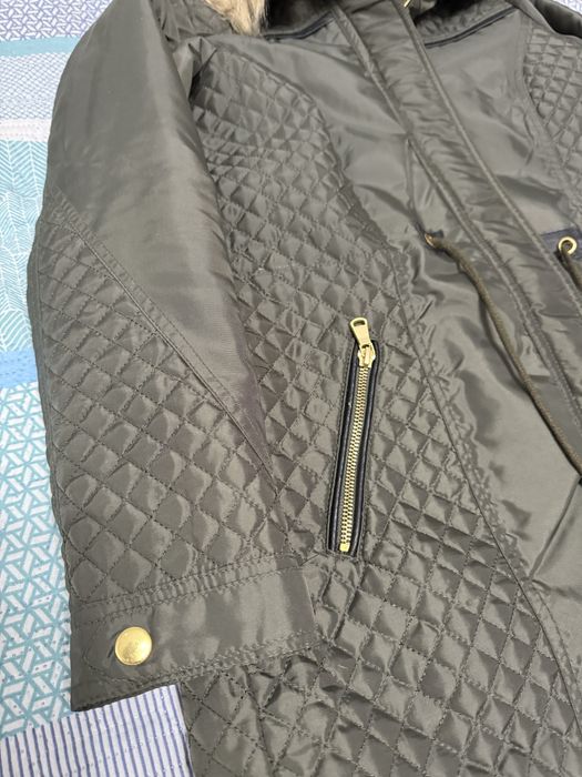 Абсолютно новая  Женская теплая куртка