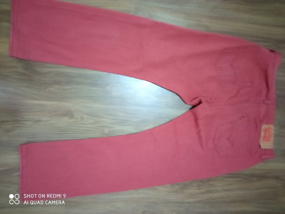 Blugi Levis Strauss