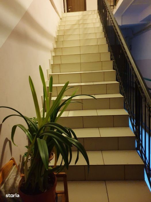 Vanzare apartament 2 camere, MICRO 20, zona DOI COCOSI
