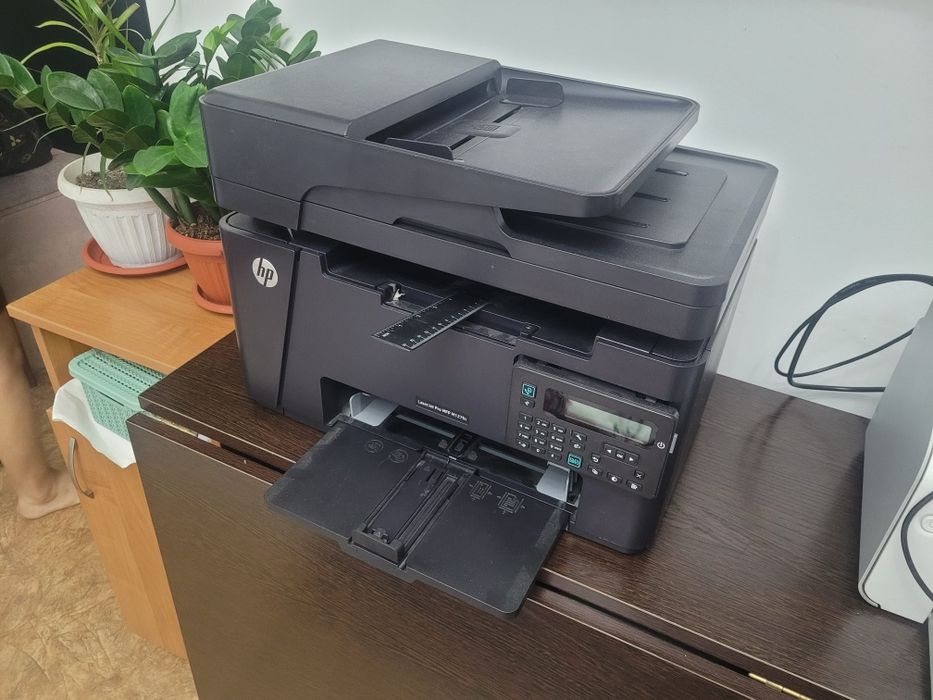 Продам принтер Laser jet pro mfp m 127
