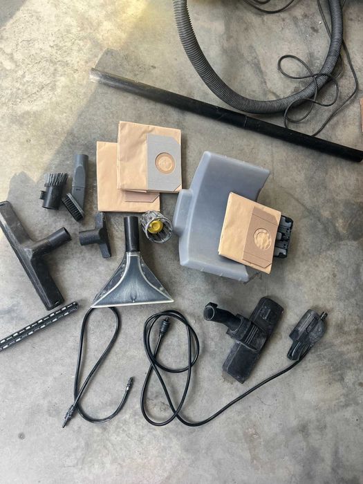 Прахосмукачка Karcher SE4001